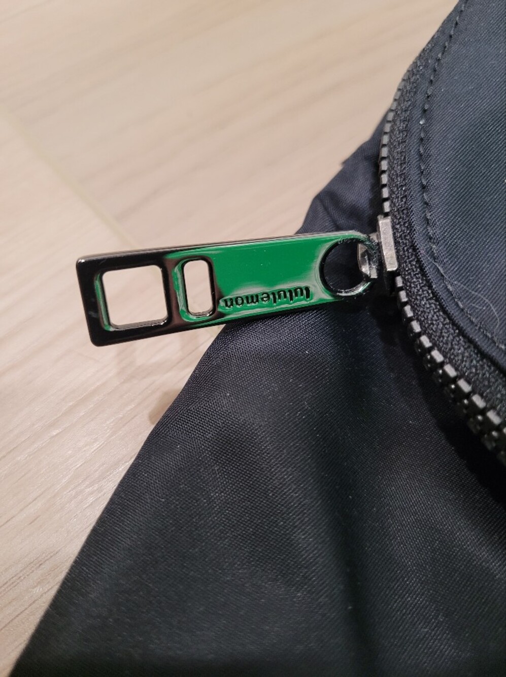 Black Lululemon Replacement Pouch - Picture 4 of 10